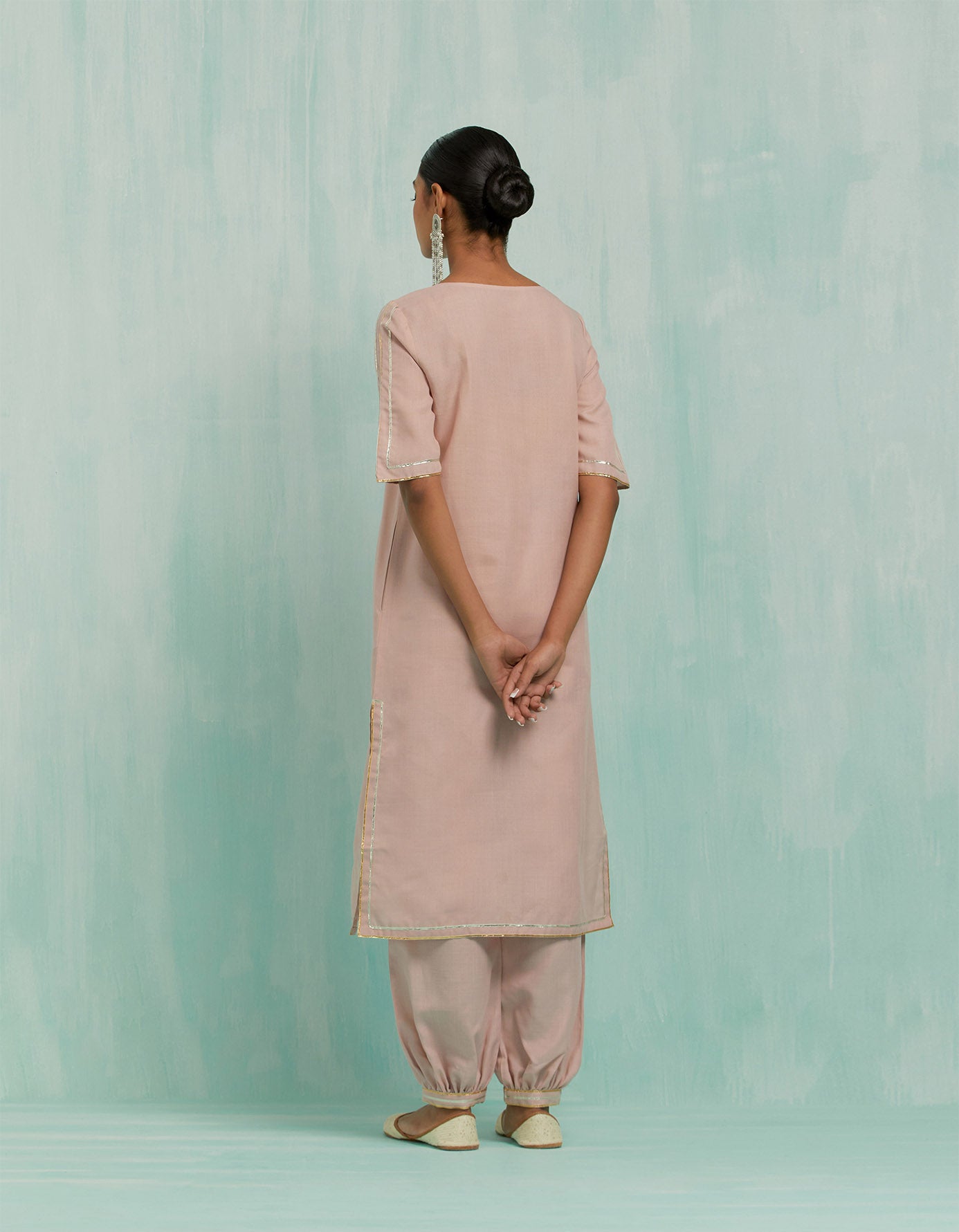 Pale Pink Rukbat Kurta And Salwar With Gold Silver Gota Details (Set Of 2)