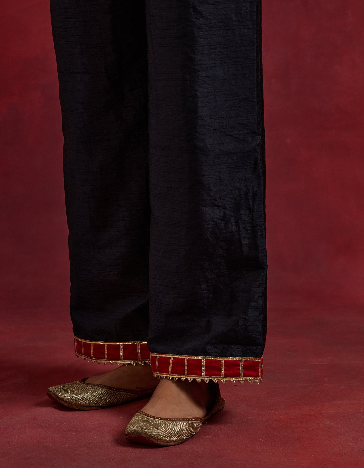 Red Black Raw Silk Jennifer Kurta Set (Set Of 2)