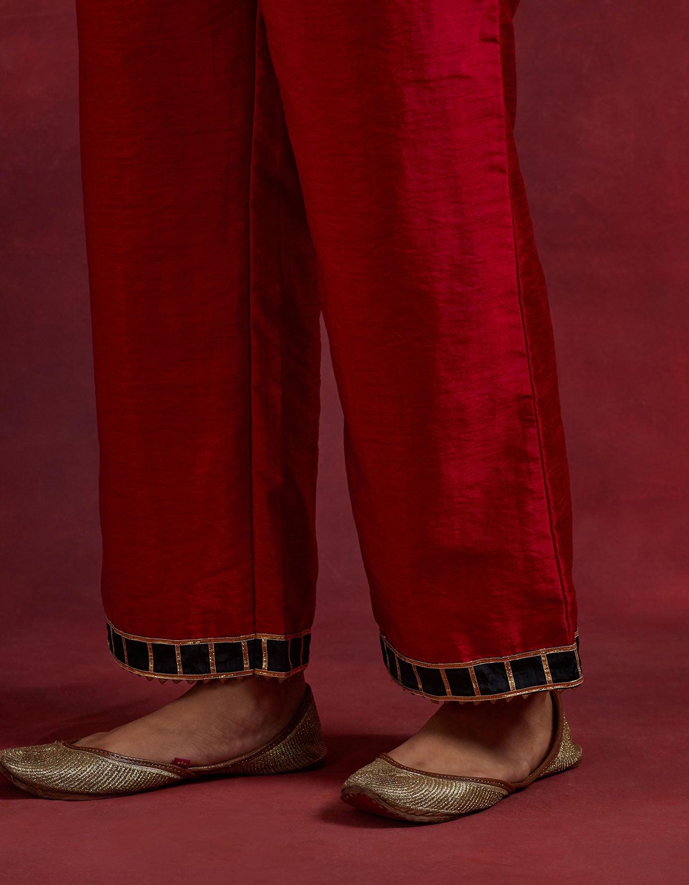 Red Black Raw Silk Mira Kurta Set (Set Of 3)