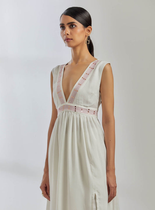 White Silk Sirgus Kurta With White Pant (Set Of 2) - The Indian Cause