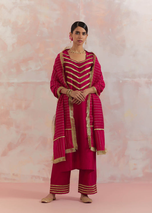 Red Rooh Kurta With Pant (Set Of 2) - The Indian Cause