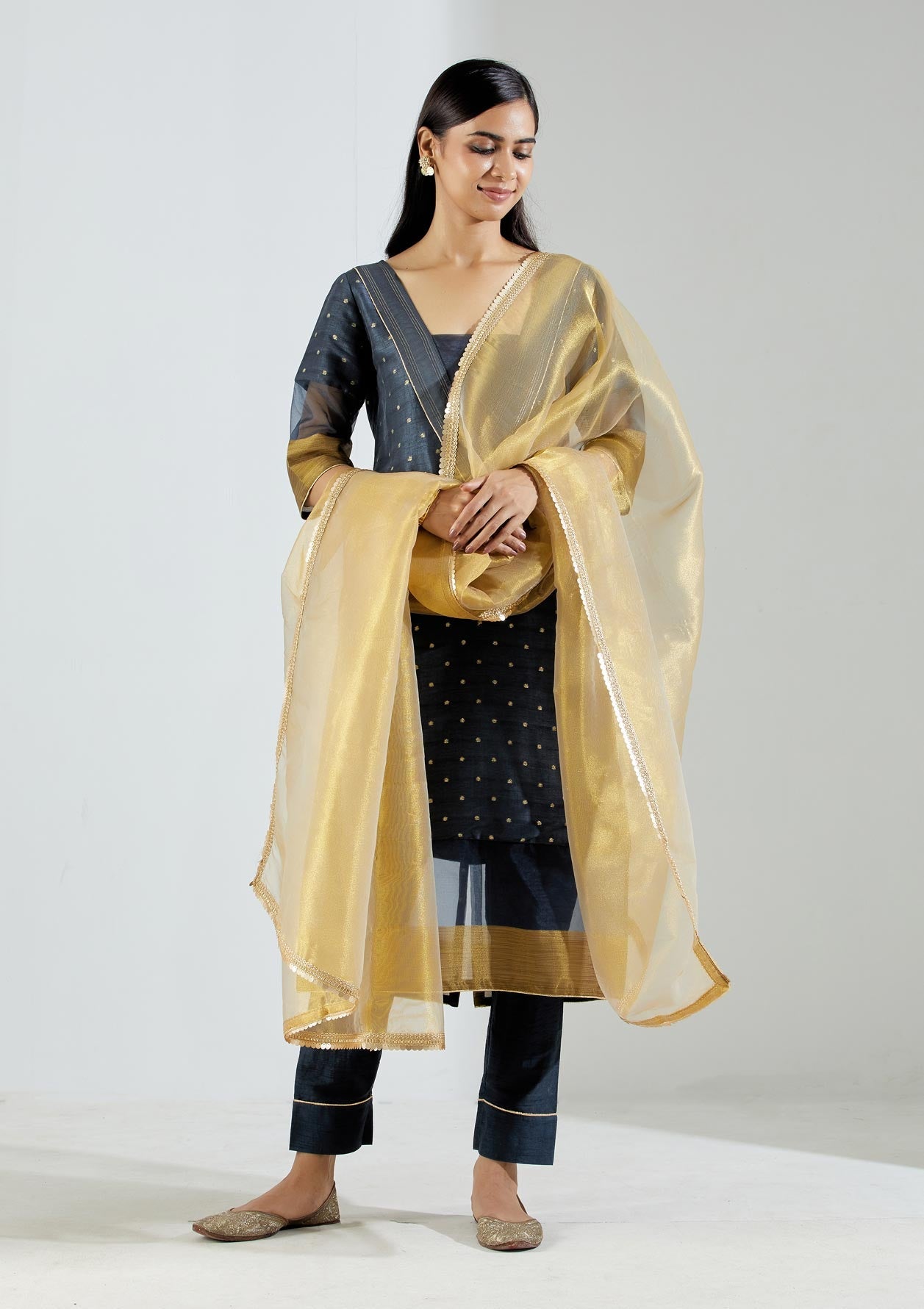 Grey Vega kurta set (Set of 3) - The Indian Cause