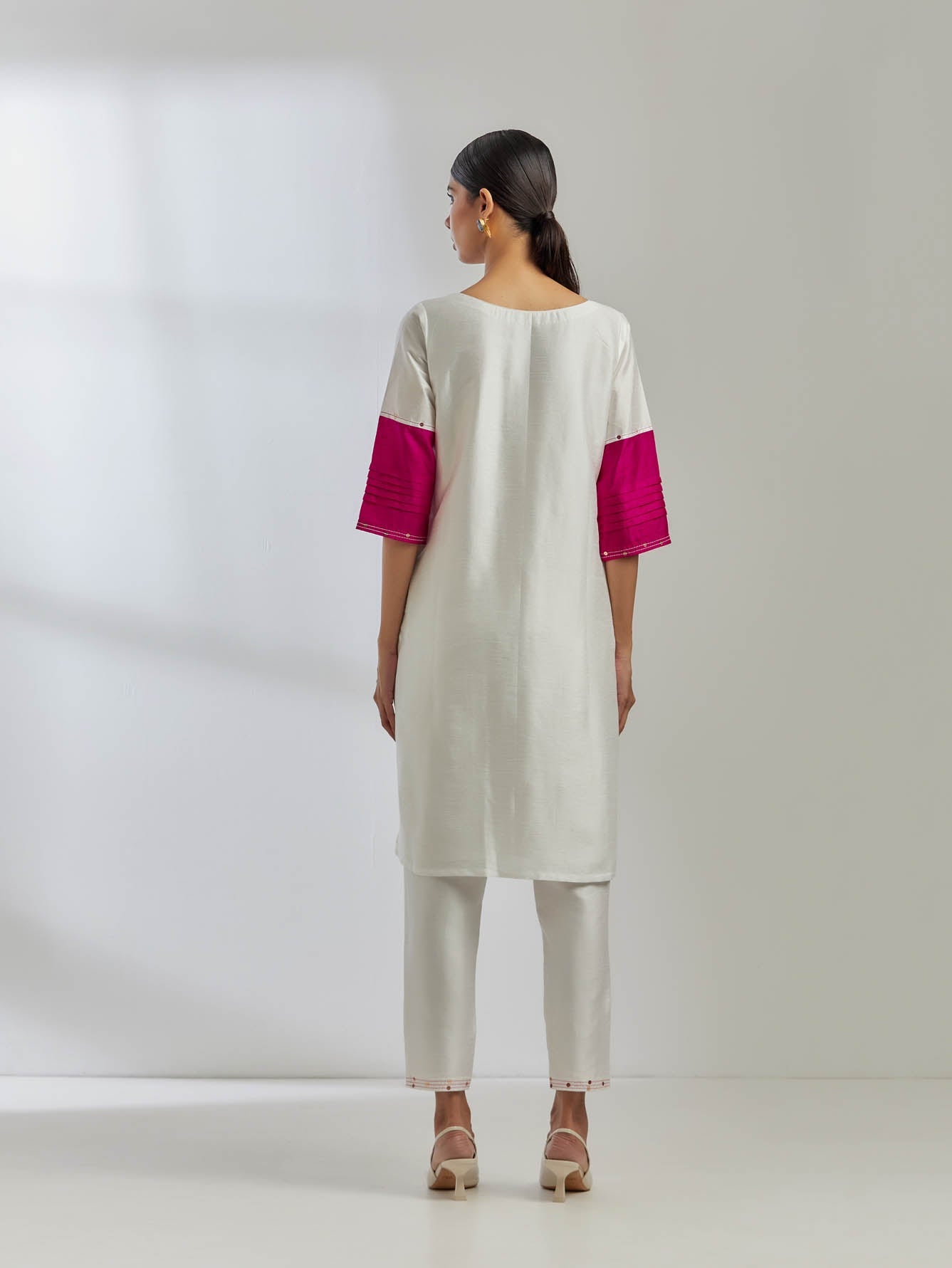 White Raw Silk Jenifer Kurta With White Pant (Set Of 2) - The Indian Cause