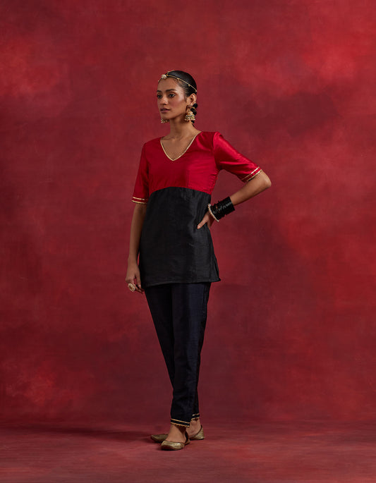 Red Black Raw Silk Sadhna Kurta Set (Set Of 2)