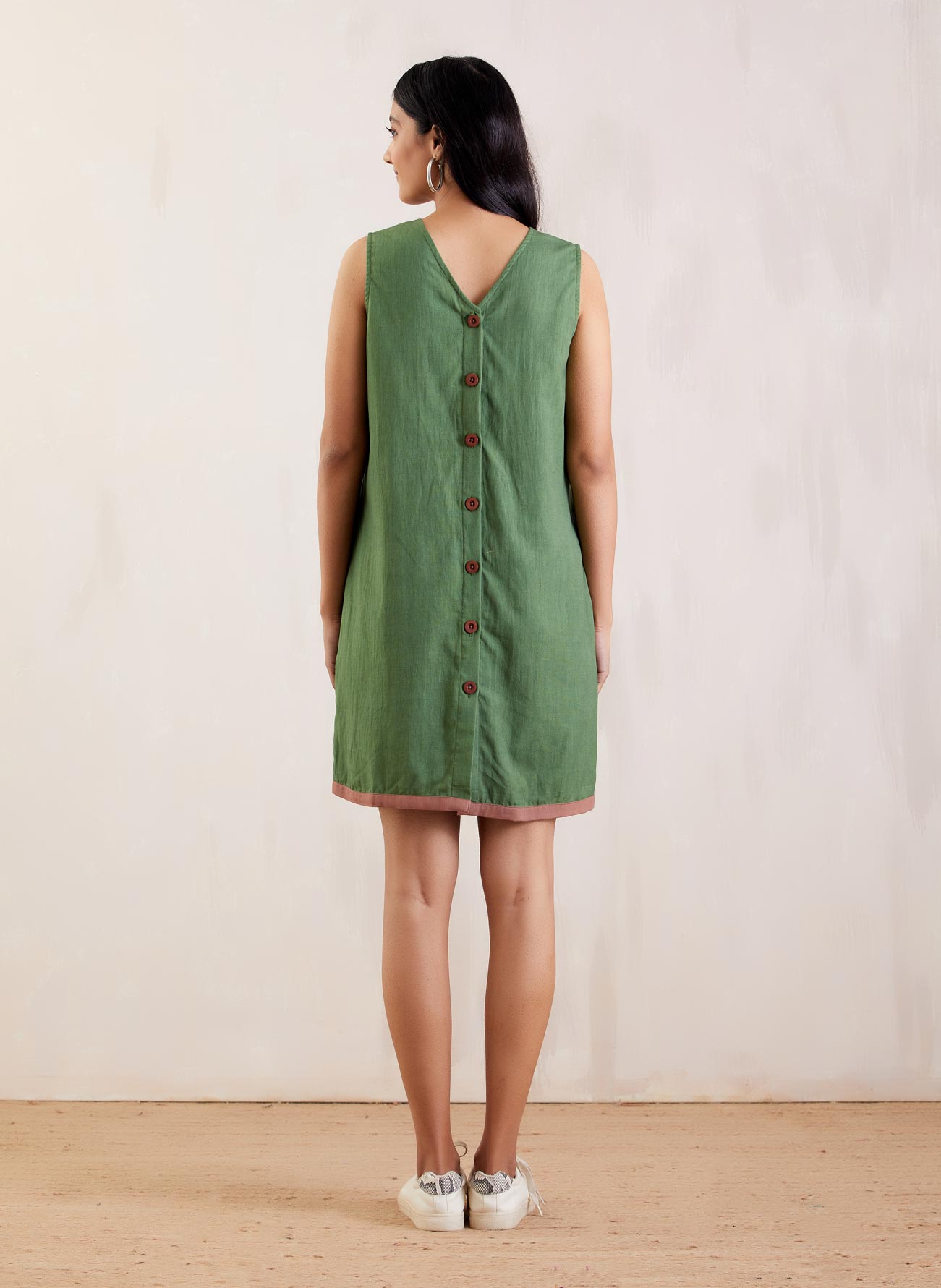 Green Cotton Dress With Back Button
