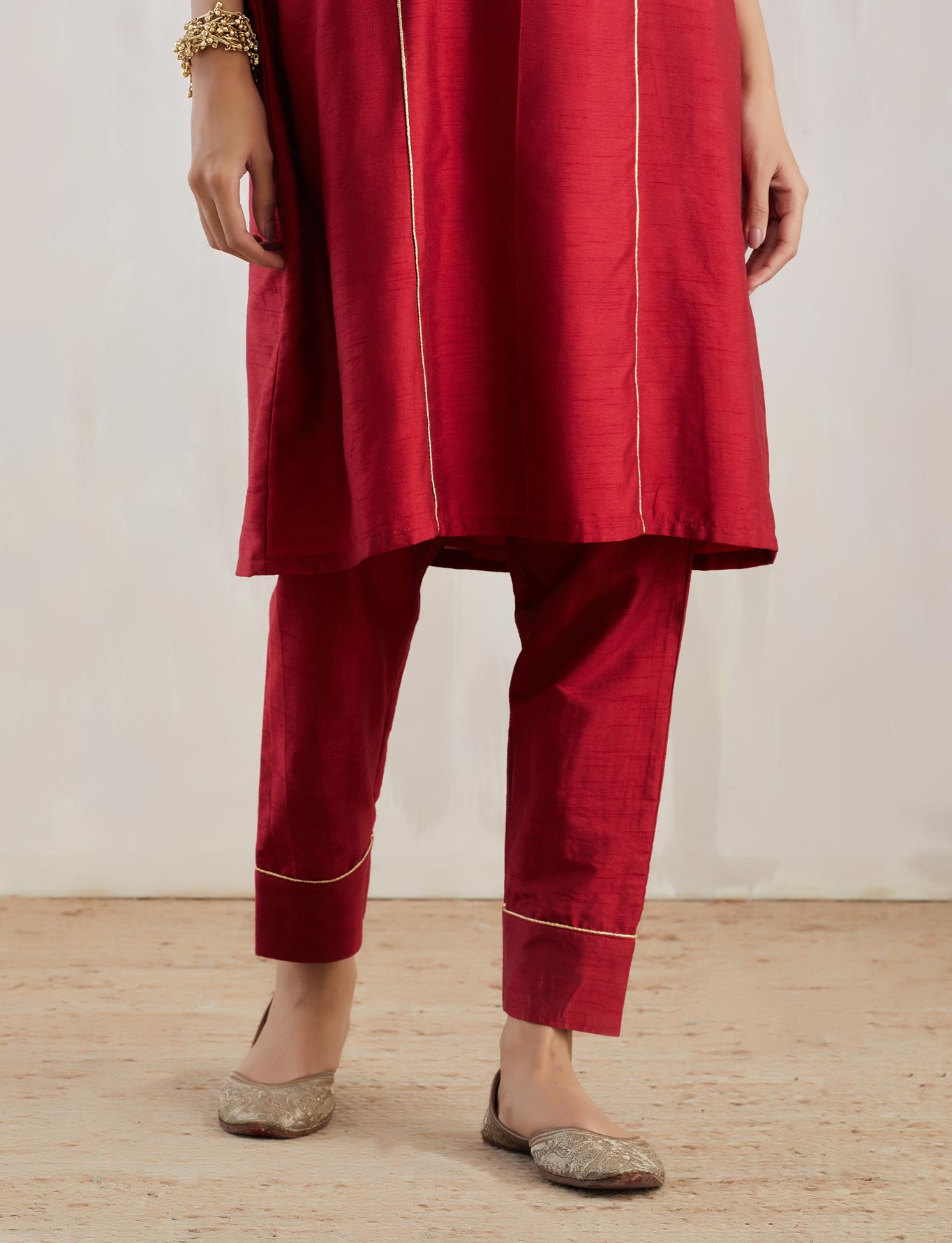 Red Markab Kurta with Pant (Set of 2) - The Indian Cause