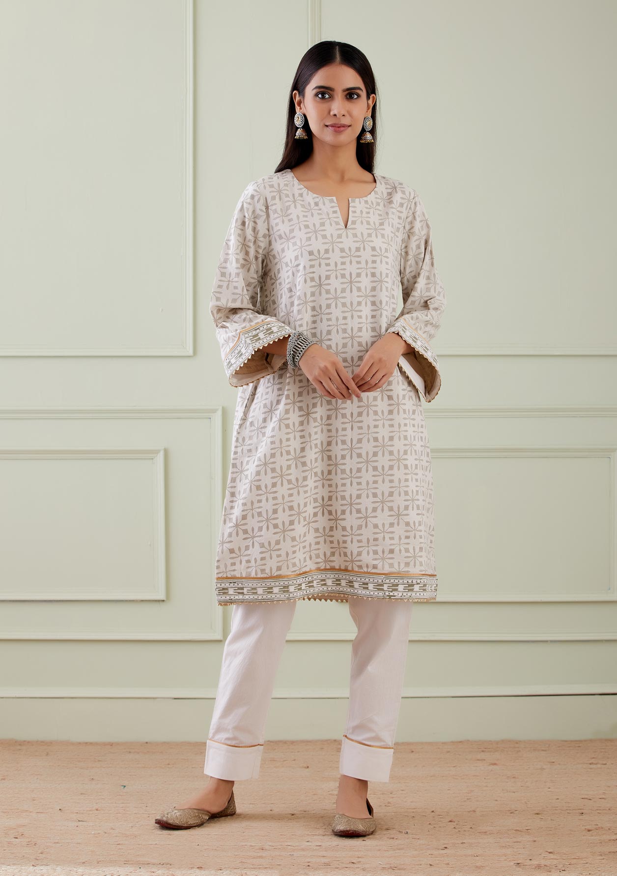 Printed Wide Arm Kurta With Pant (Set Of 2) - The Indian Cause